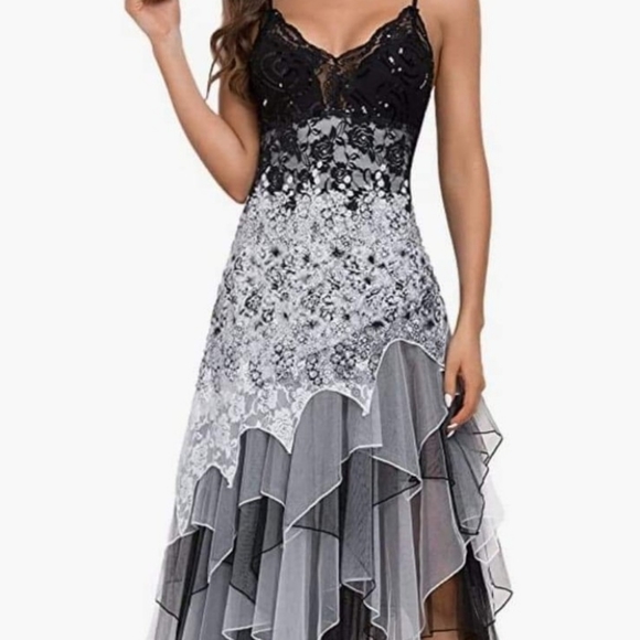 Dress - Picture 2 of 2